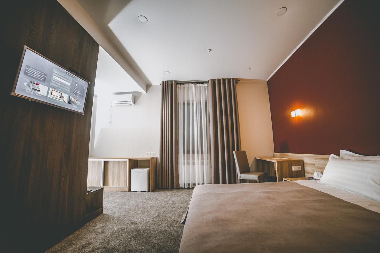 Lumarc Hotel Bishkek Ngoại thất bức ảnh