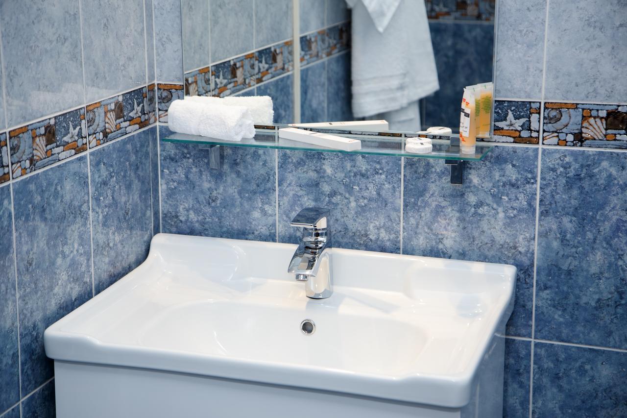 Lumarc Hotel Bishkek Ngoại thất bức ảnh