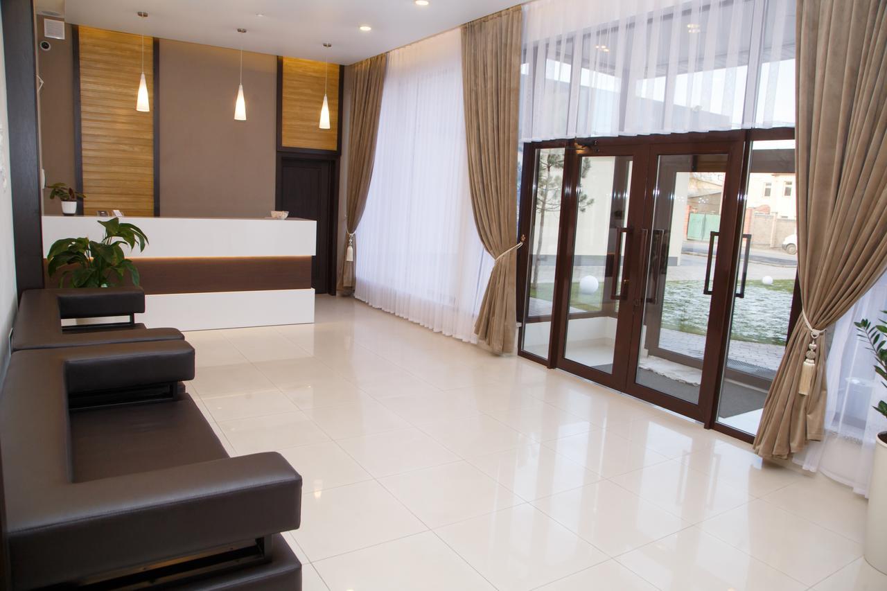 Lumarc Hotel Bishkek Ngoại thất bức ảnh
